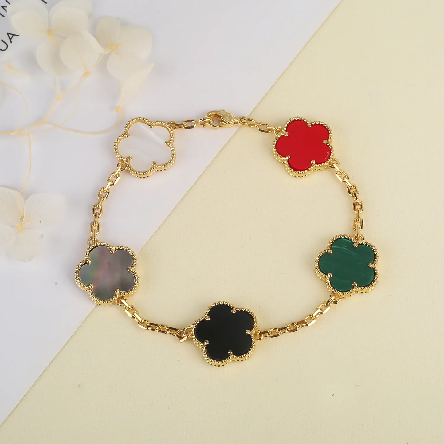 Women Four-leaf Clover Stone Bracelet Five-leaf Flower Natural Shell Bracelet Luxury High Quality Wear Bouton Pression  Jewelry